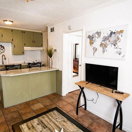 Central Automobile Alley Modern 1Bdr - Wifi Oklahoma City Bagian luar foto