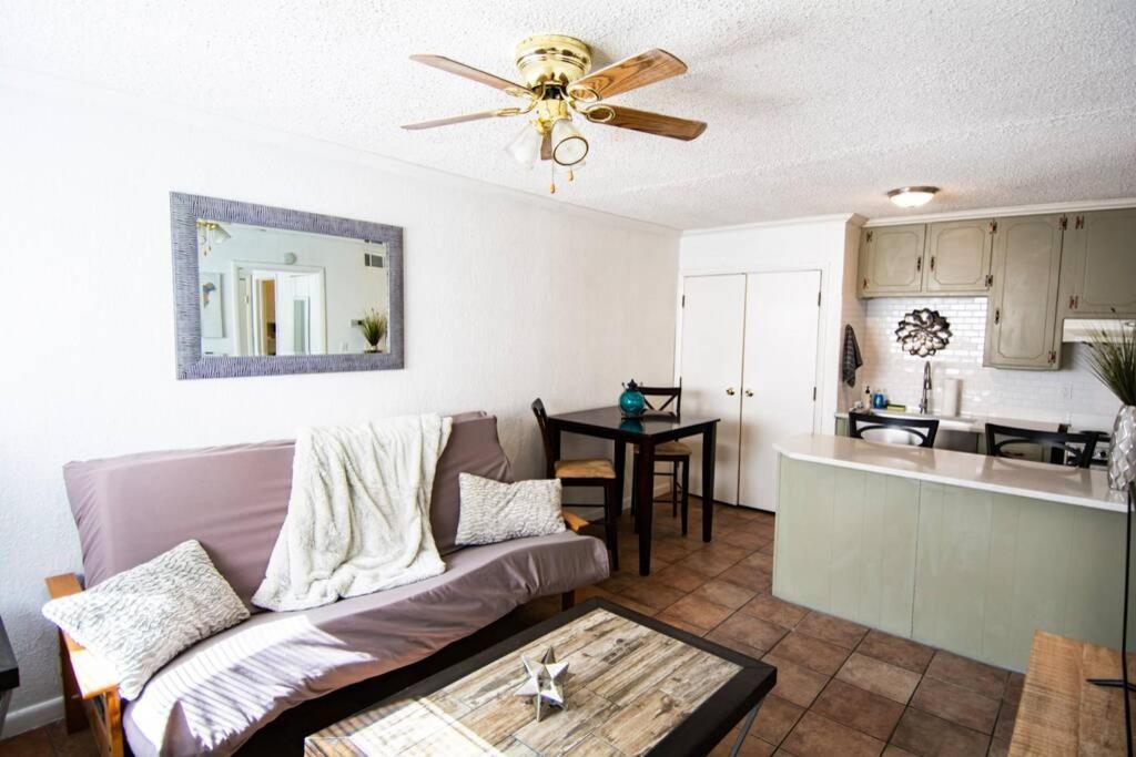 Central Automobile Alley Modern 1Bdr - Wifi Oklahoma City Bagian luar foto